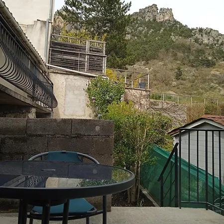 De La Via Ferrata Liaucous Holiday home Mostuejouls