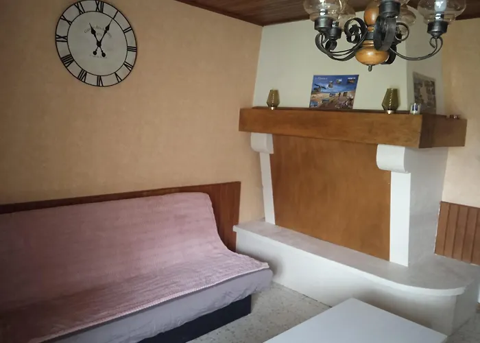 De La Via Ferrata Liaucous بيت للعطل *